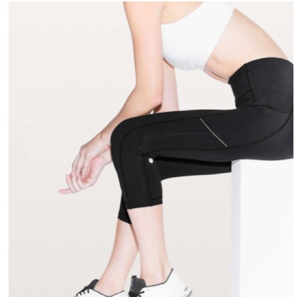 Lululemon Speed Up Crop 21”